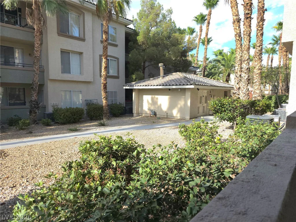 7135 Durango, Las Vegas, NV 89113