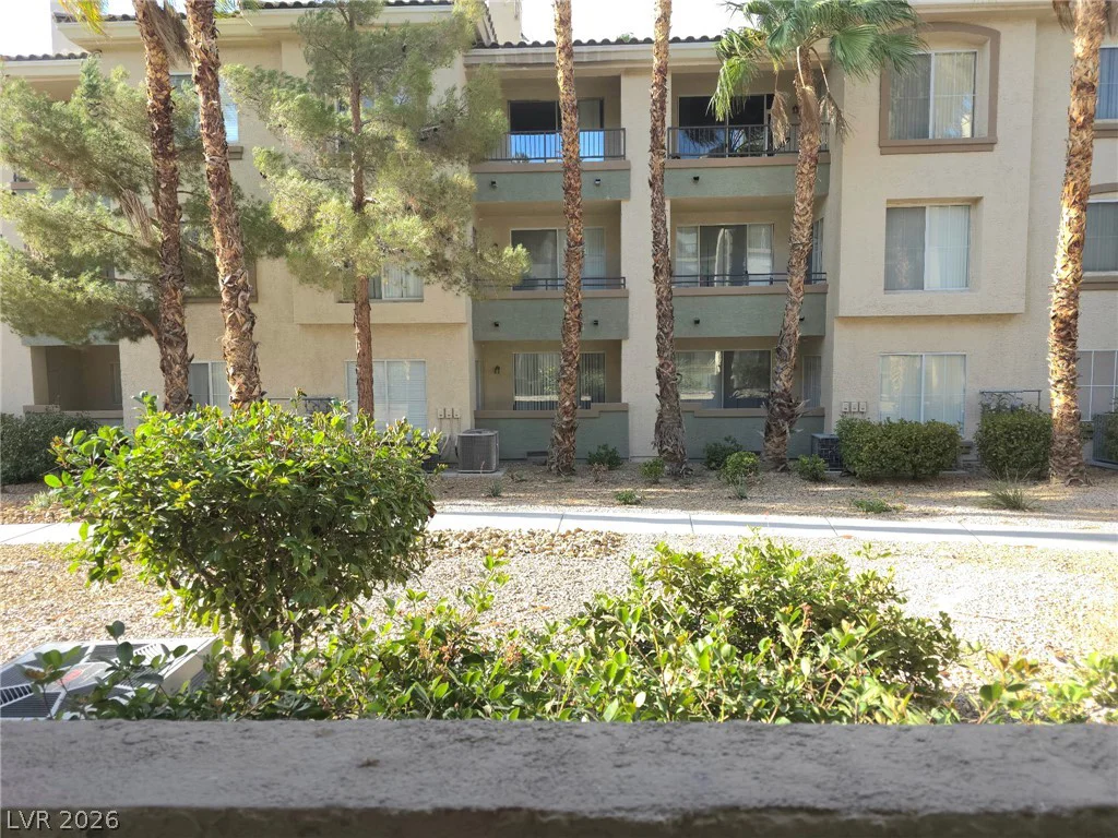 7135 Durango, Las Vegas, NV 89113