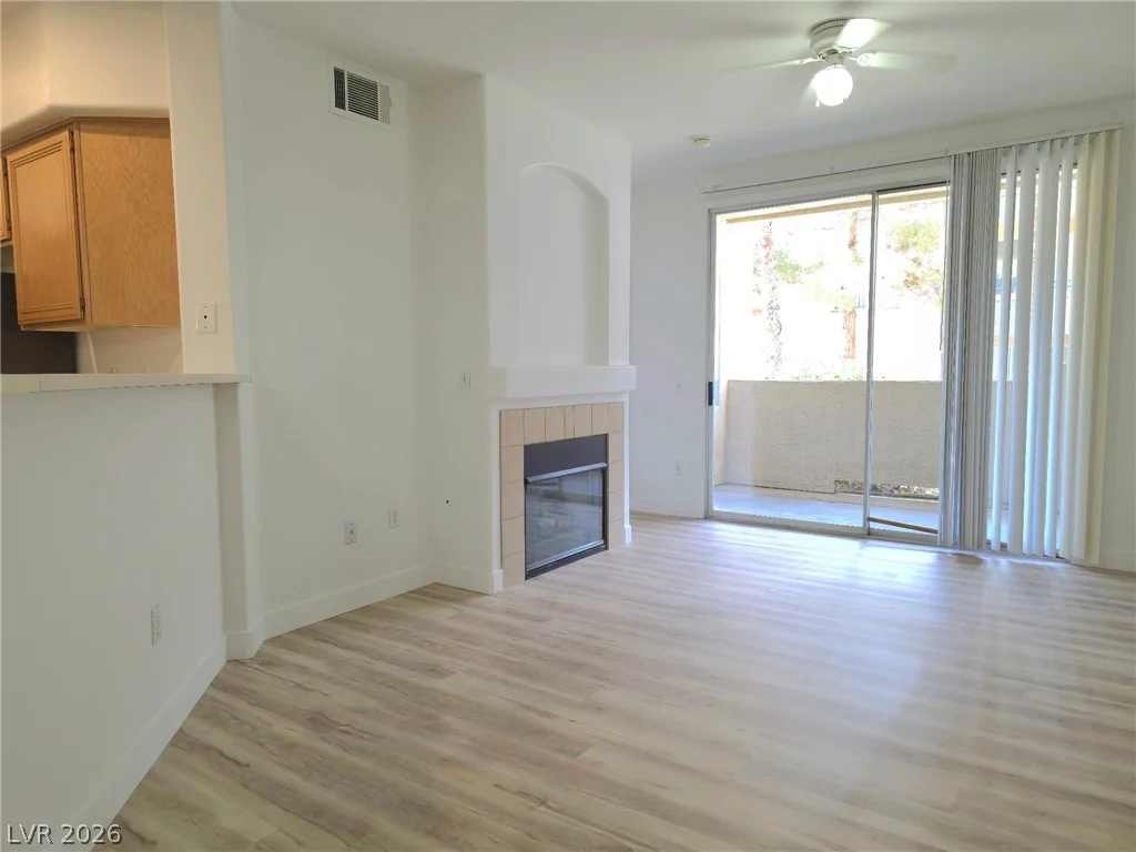 7135 Durango, Las Vegas, NV 89113