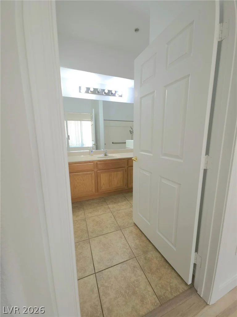 7135 Durango, Las Vegas, NV 89113