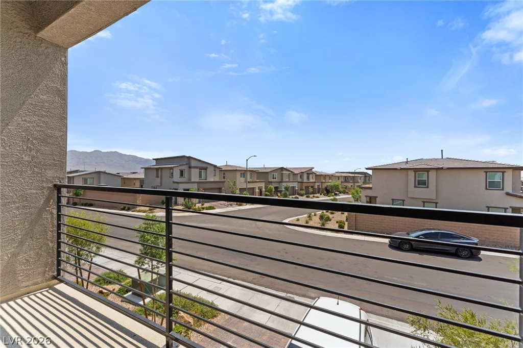 8879 Roadrunner Ravine, Las Vegas, NV 89166