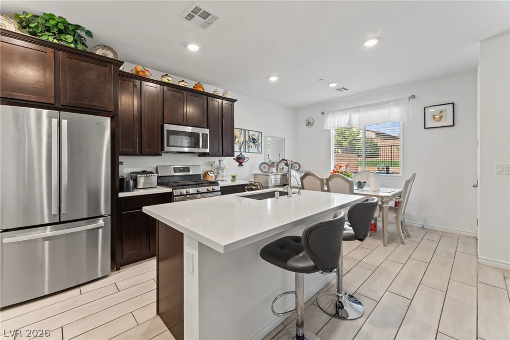 8879 Roadrunner Ravine, Las Vegas, NV 89166