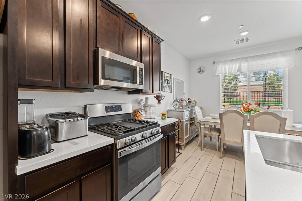 8879 Roadrunner Ravine, Las Vegas, NV 89166