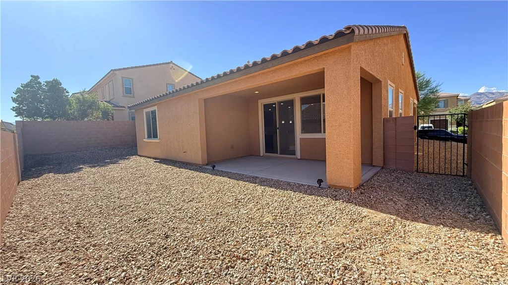 821 Fox Mountain, North Las Vegas, NV 89084
