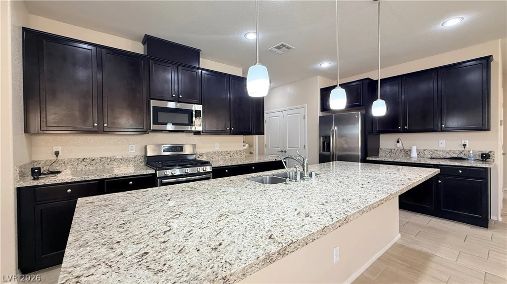 821 Fox Mountain, North Las Vegas, NV 89084