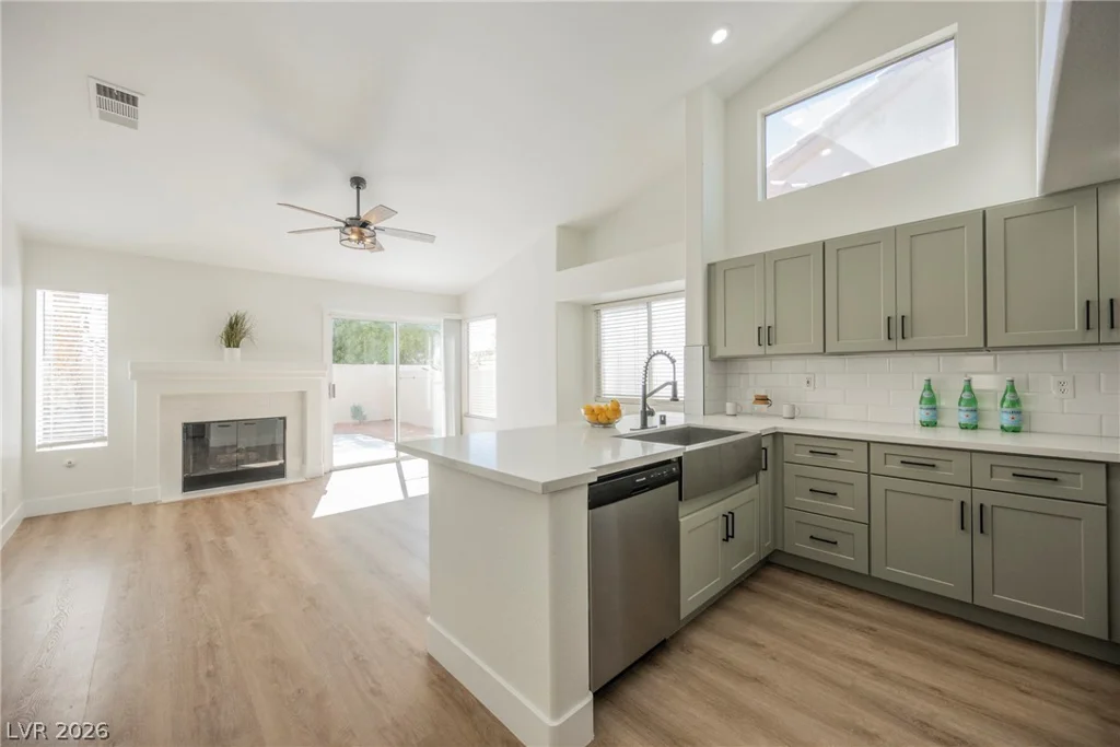 2336 Bloomington, Las Vegas, NV 89134