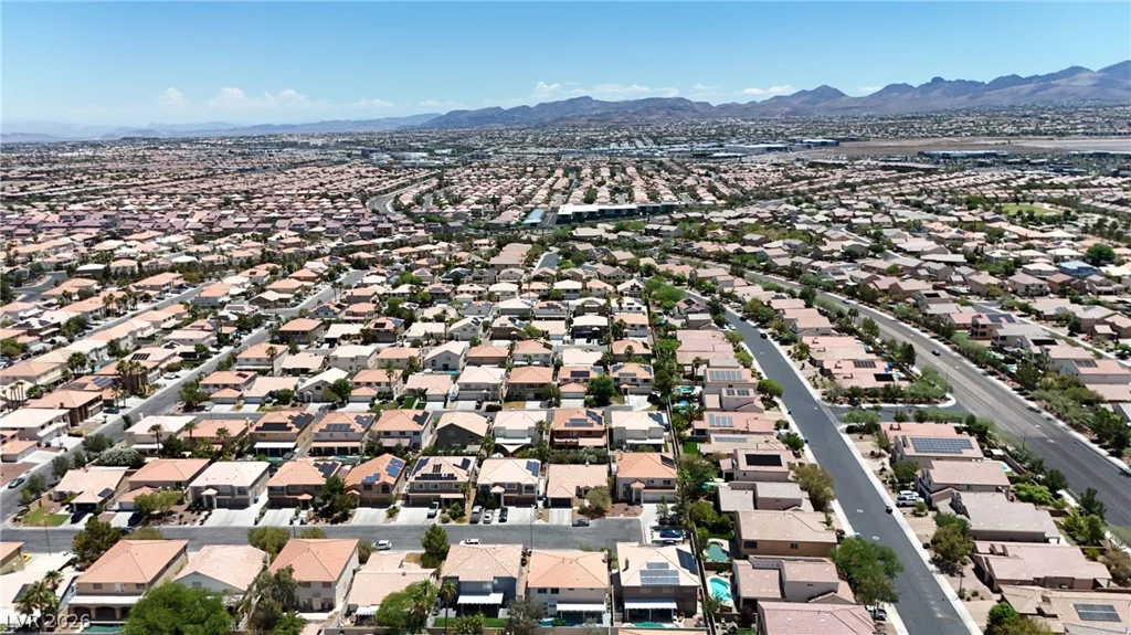 10831 Tawny Buck, Las Vegas, NV 89183