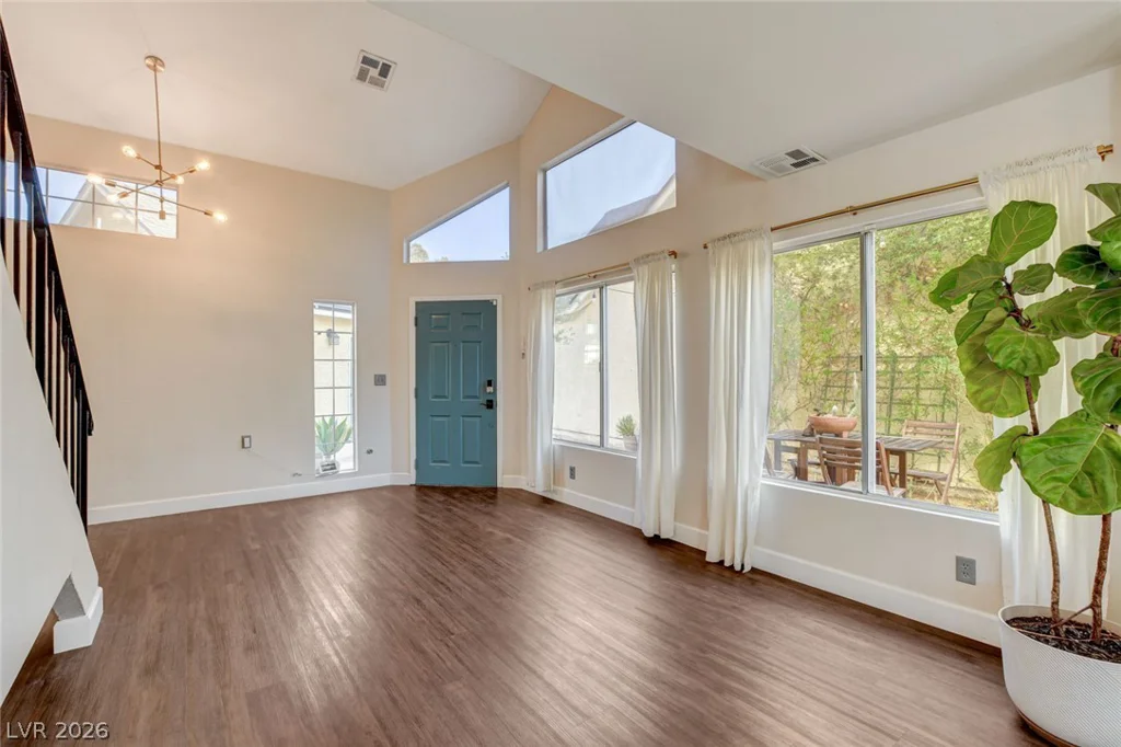 6568 Lombard, Las Vegas, NV 89108