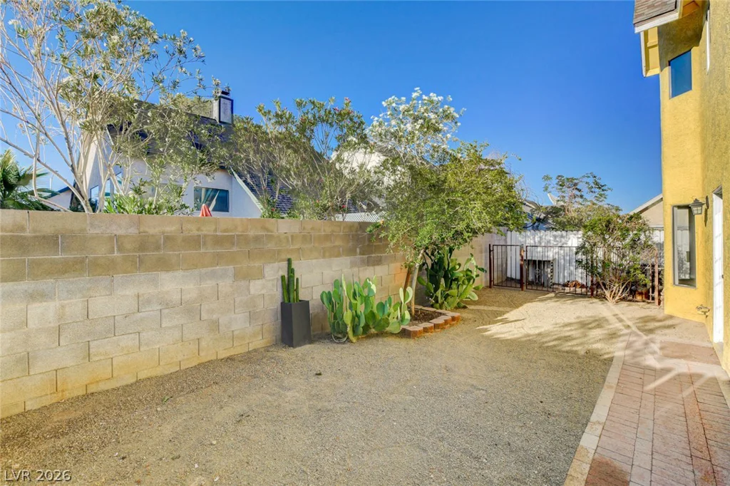 6568 Lombard, Las Vegas, NV 89108