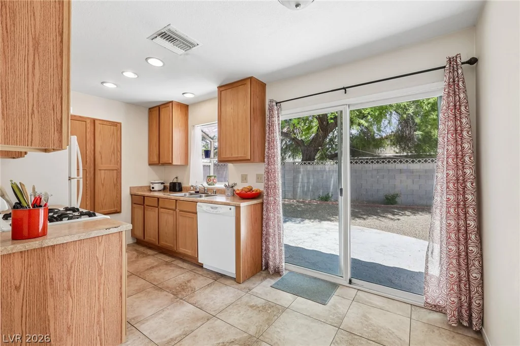 505 Greasewood, Las Vegas, NV 89110
