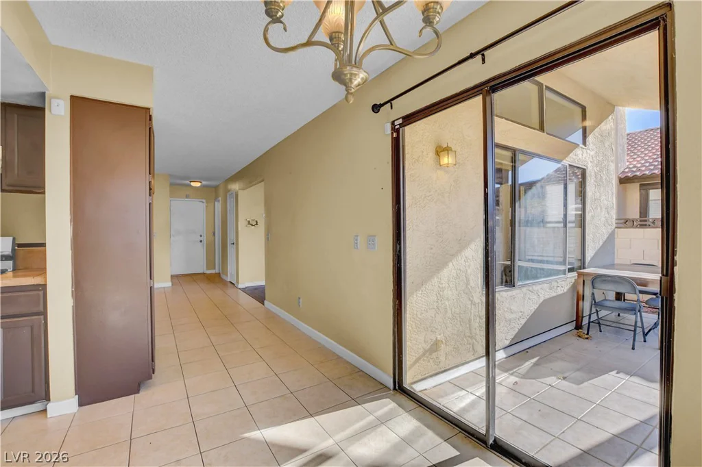 6440 Hartwood, Las Vegas, NV 89108
