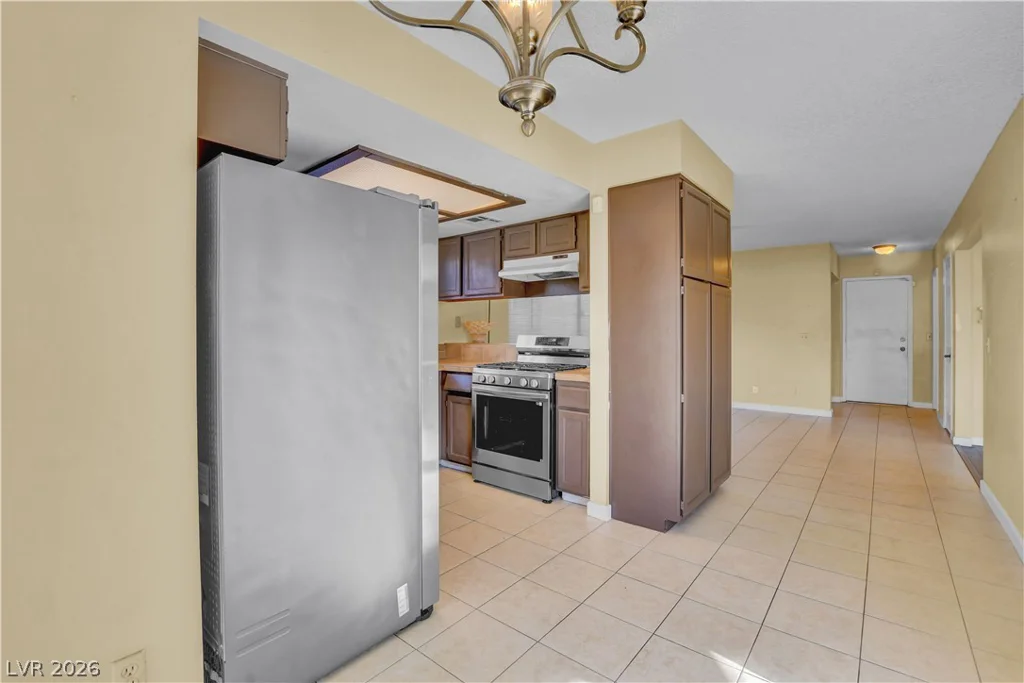 6440 Hartwood, Las Vegas, NV 89108