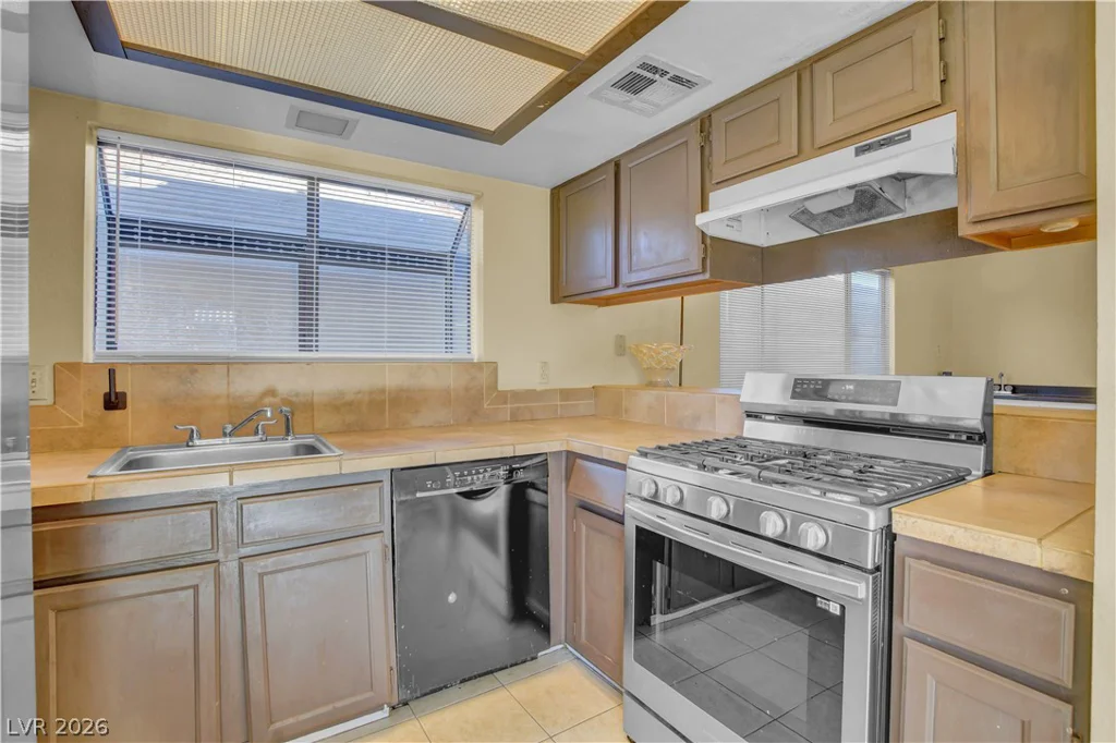 6440 Hartwood, Las Vegas, NV 89108