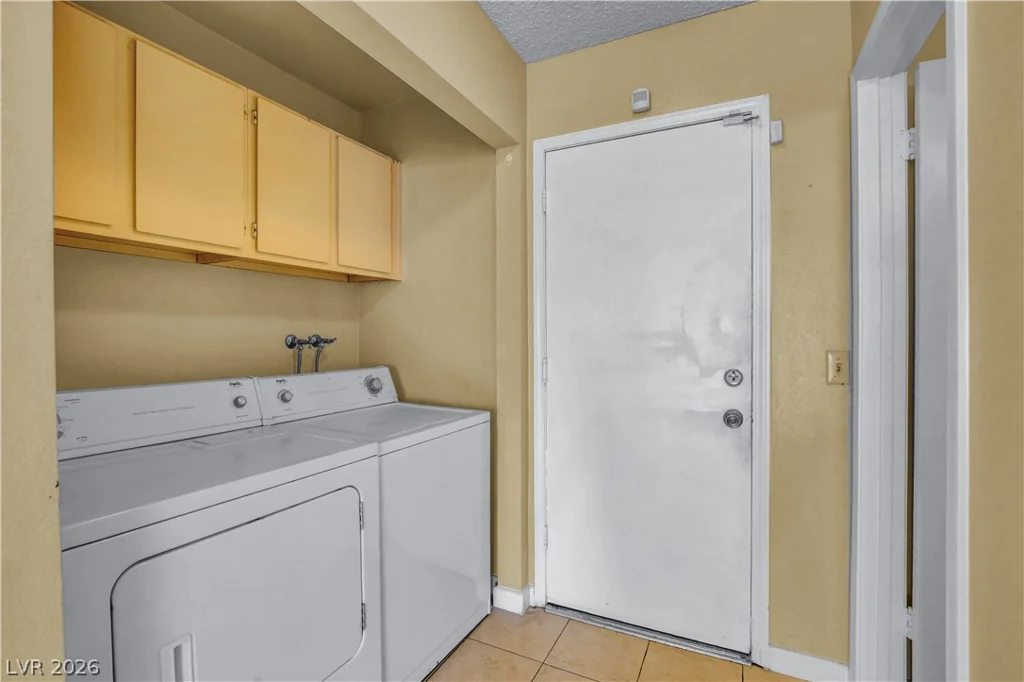 6440 Hartwood, Las Vegas, NV 89108