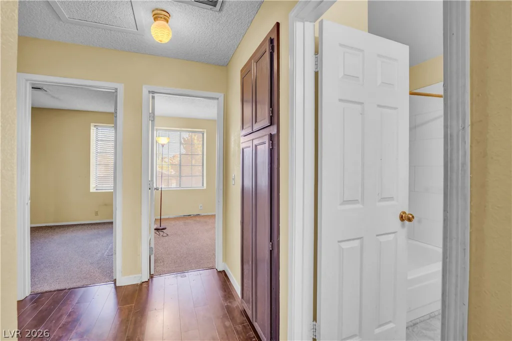 6440 Hartwood, Las Vegas, NV 89108
