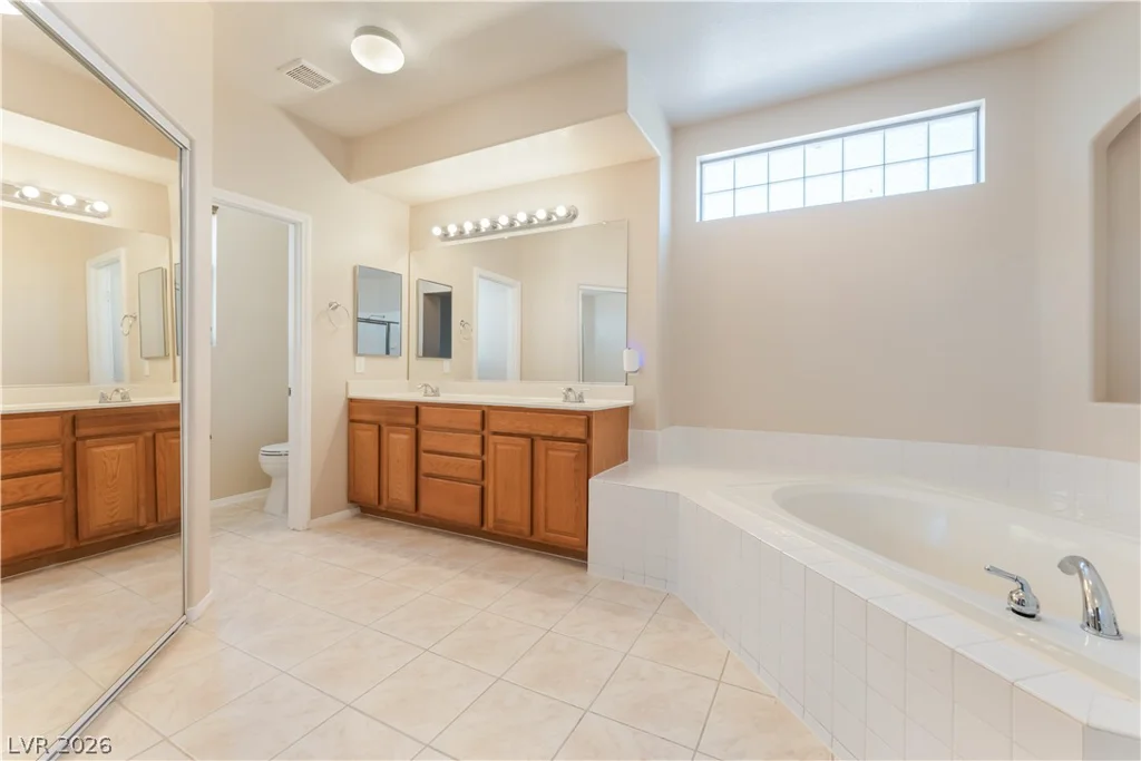 6223 Gentle Waters, Las Vegas, NV 89110