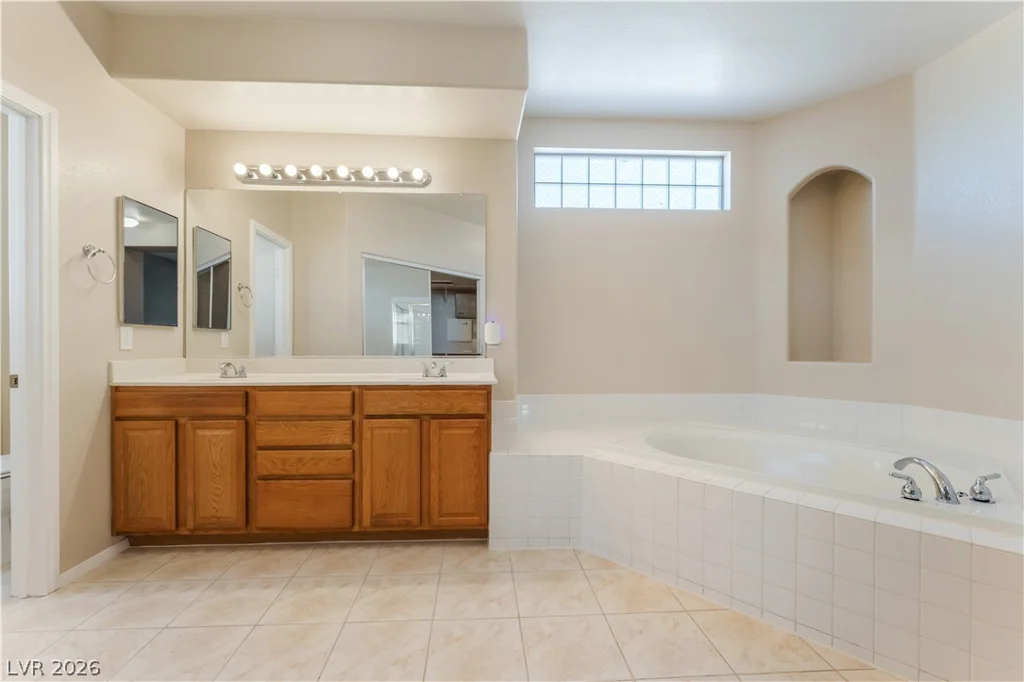 6223 Gentle Waters, Las Vegas, NV 89110