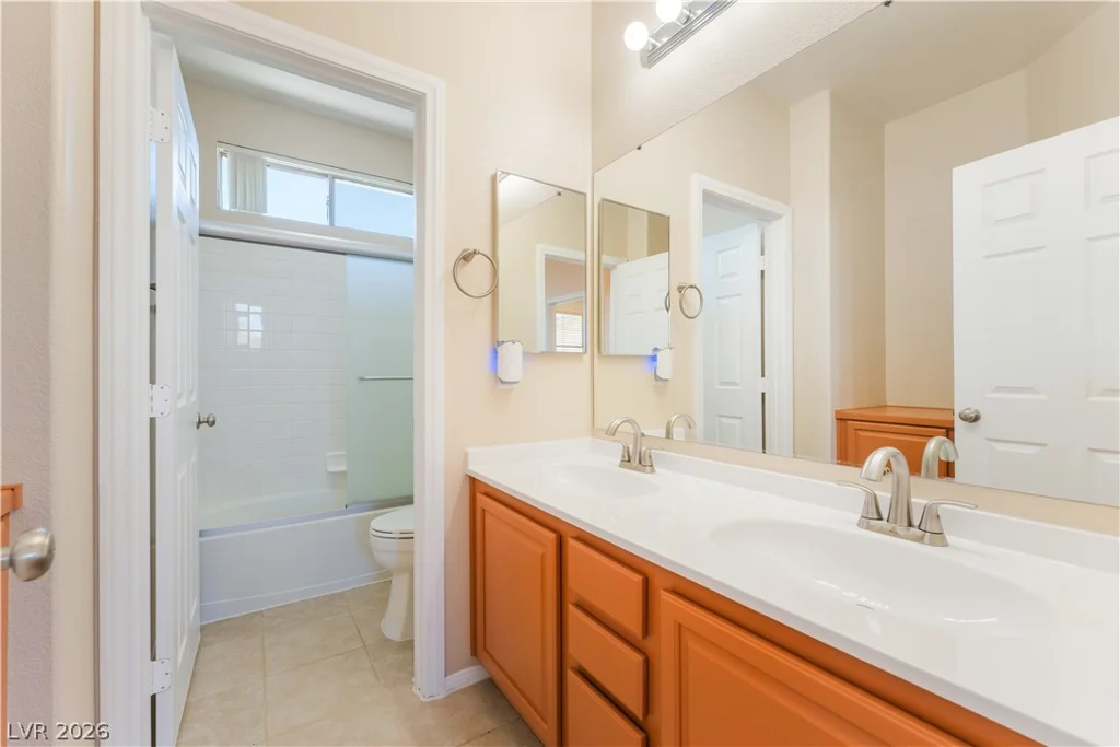 6223 Gentle Waters, Las Vegas, NV 89110