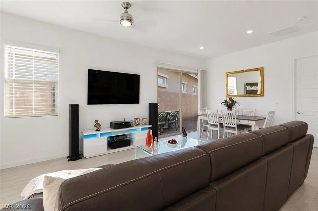 912 Allister Fields, Las Vegas, NV 89138
