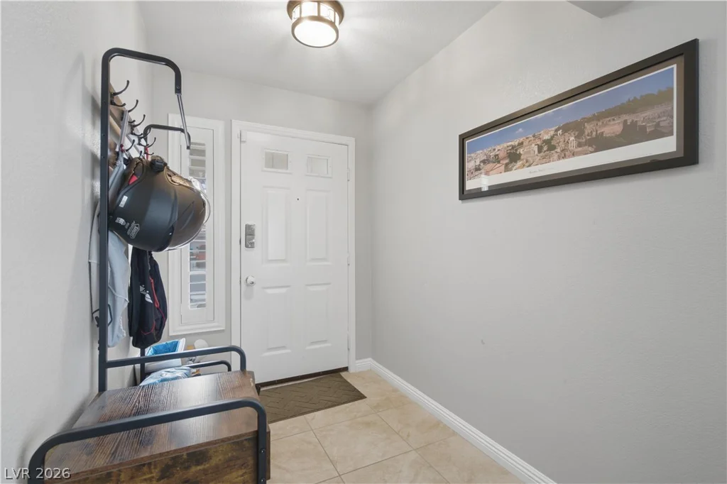 8325 Classic Villa, Las Vegas, NV 89128