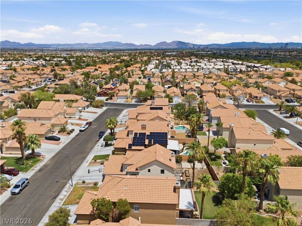 8325 Classic Villa, Las Vegas, NV 89128
