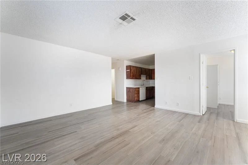 6982 Hopkins, Las Vegas, NV 89156