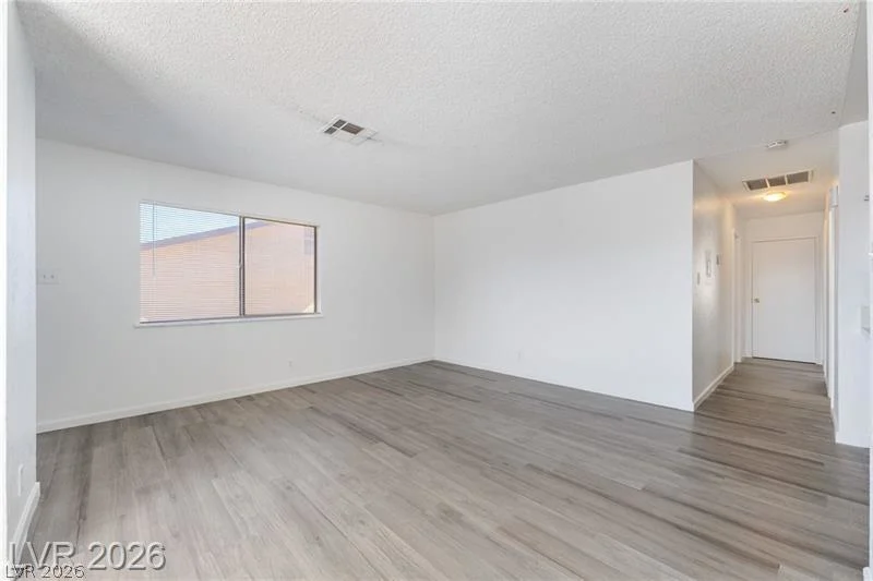 6982 Hopkins, Las Vegas, NV 89156