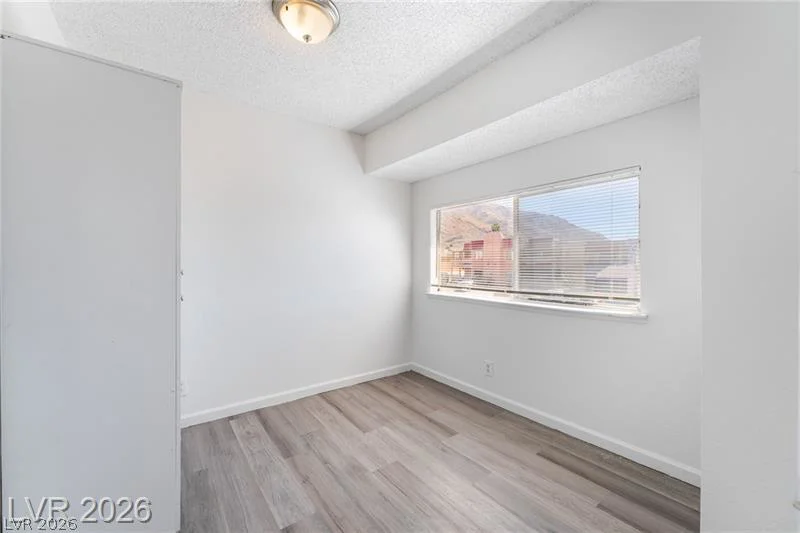 6982 Hopkins, Las Vegas, NV 89156
