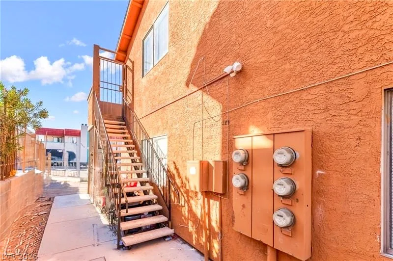 6982 Hopkins, Las Vegas, NV 89156