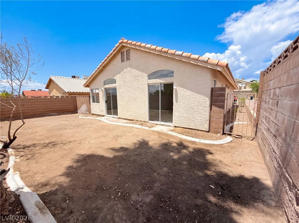 6547 Grand Oaks, Las Vegas, NV 89156