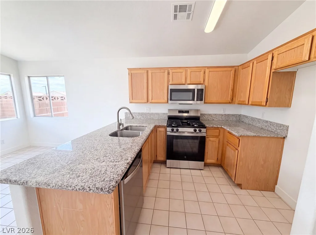 6547 Grand Oaks, Las Vegas, NV 89156