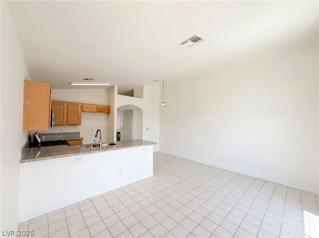 6547 Grand Oaks, Las Vegas, NV 89156