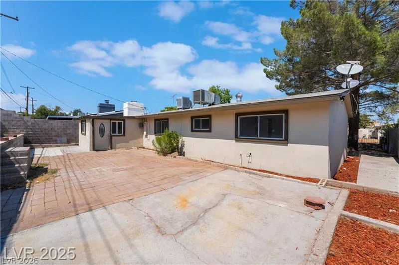 5317 Lytton, Las Vegas, NV 89146