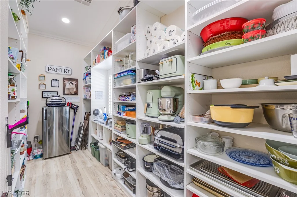 3512 Mastercraft, North Las Vegas, NV 89031