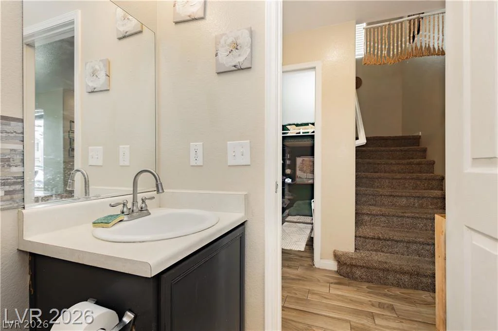 2054 Seattle Shore, Las Vegas, NV 89115