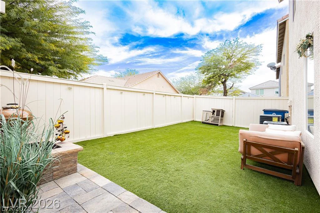 2054 Seattle Shore, Las Vegas, NV 89115