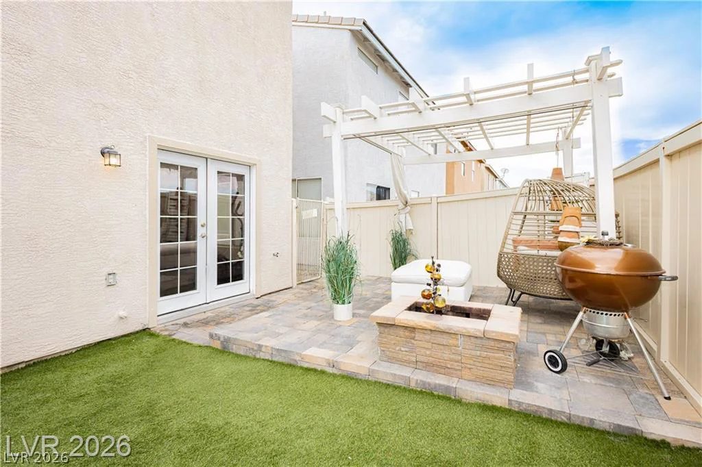 2054 Seattle Shore, Las Vegas, NV 89115
