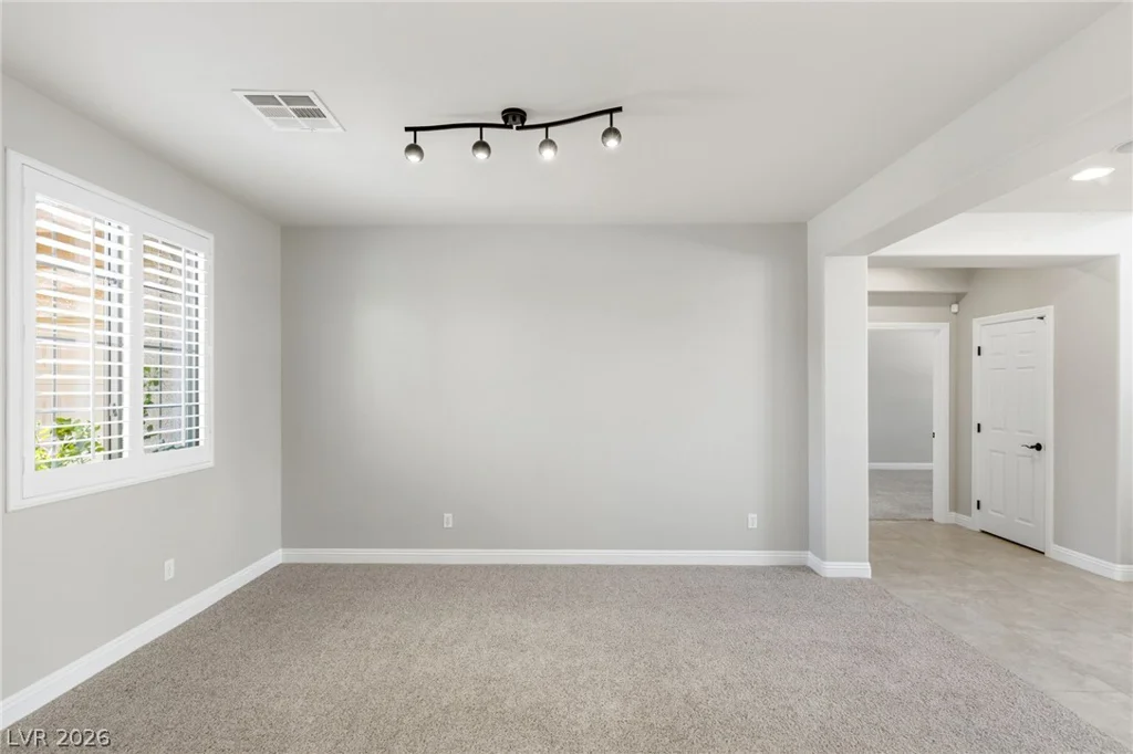6644 Natalia, Las Vegas, NV 89130