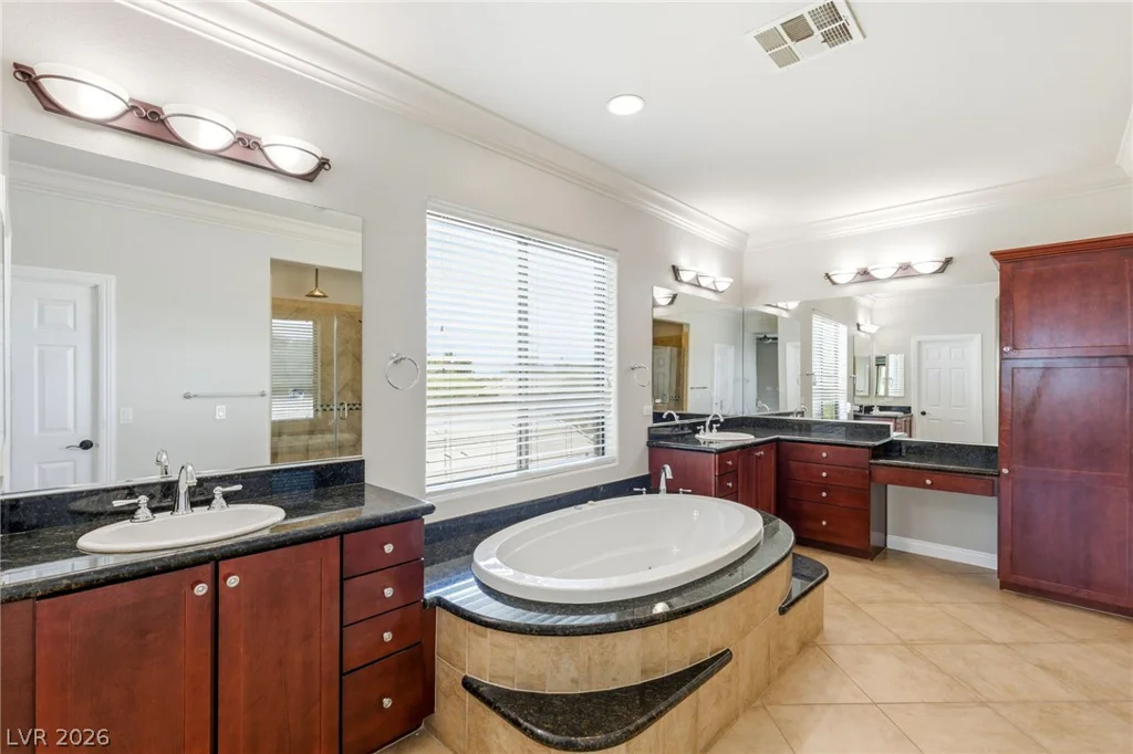 6644 Natalia, Las Vegas, NV 89130