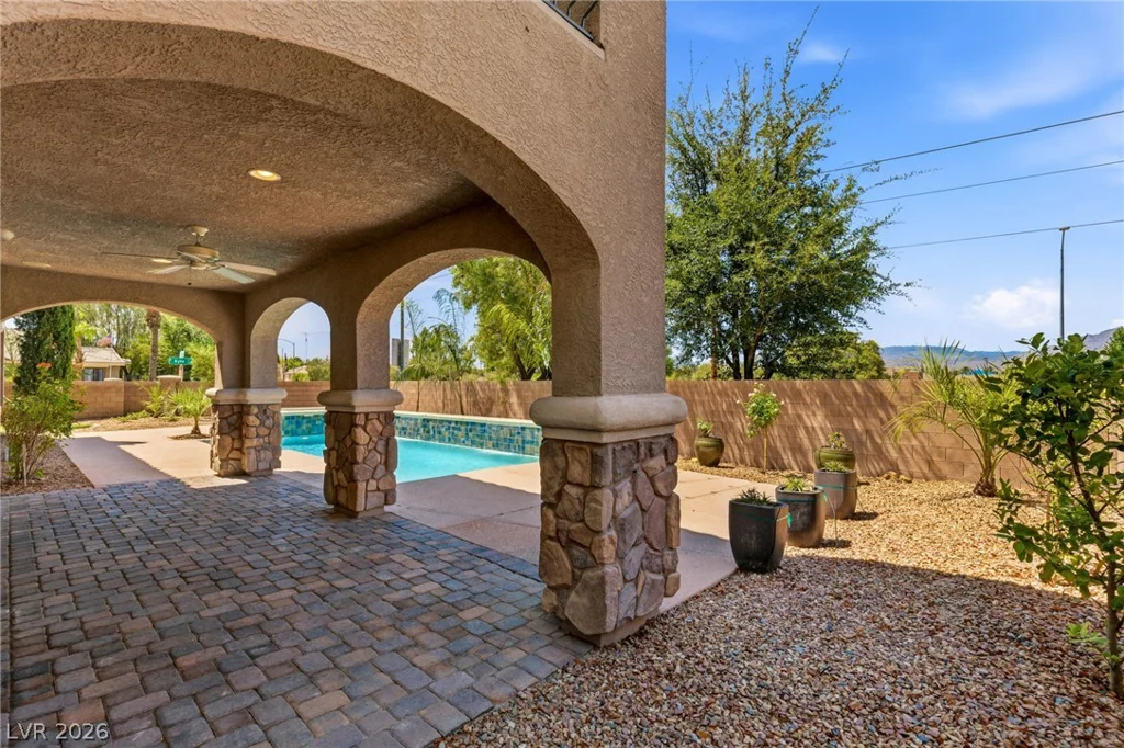 6644 Natalia, Las Vegas, NV 89130