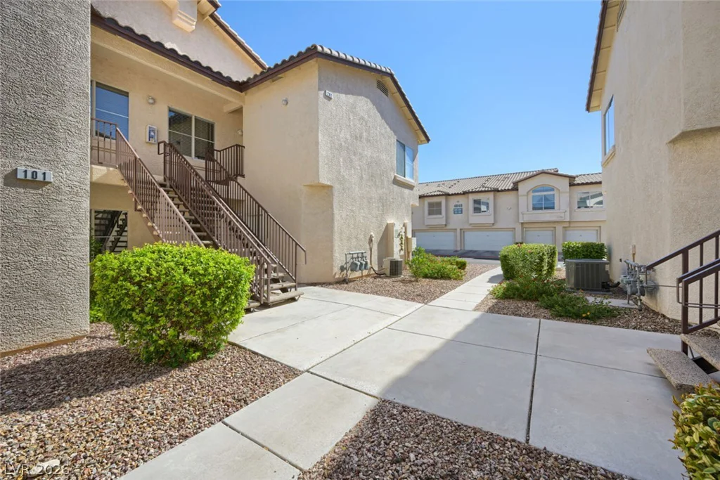 4941 Black Bear, Las Vegas, NV 89149