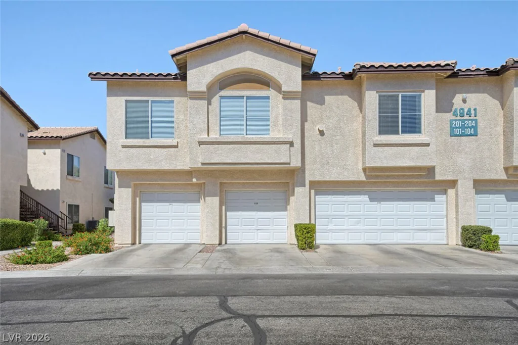 4941 Black Bear, Las Vegas, NV 89149