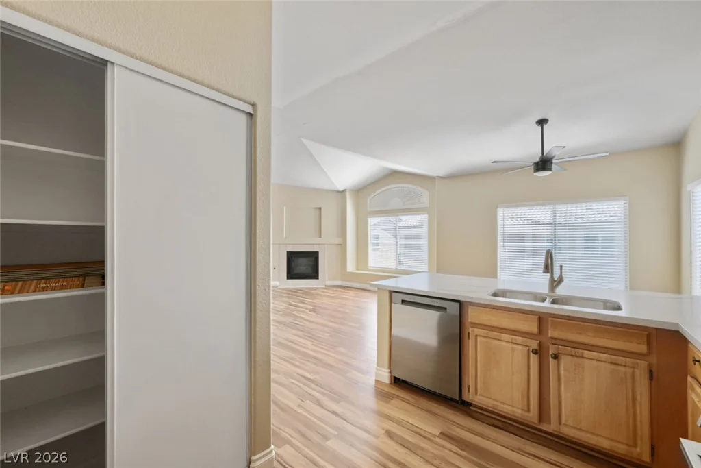 4941 Black Bear, Las Vegas, NV 89149