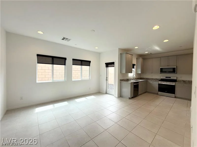 69 Ella Ashman, Henderson, NV 89011