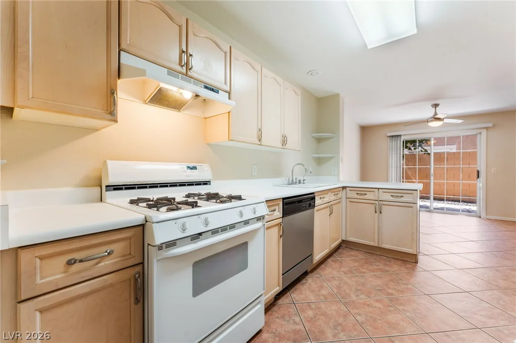 9648 Lame Horse, Las Vegas, NV 89123