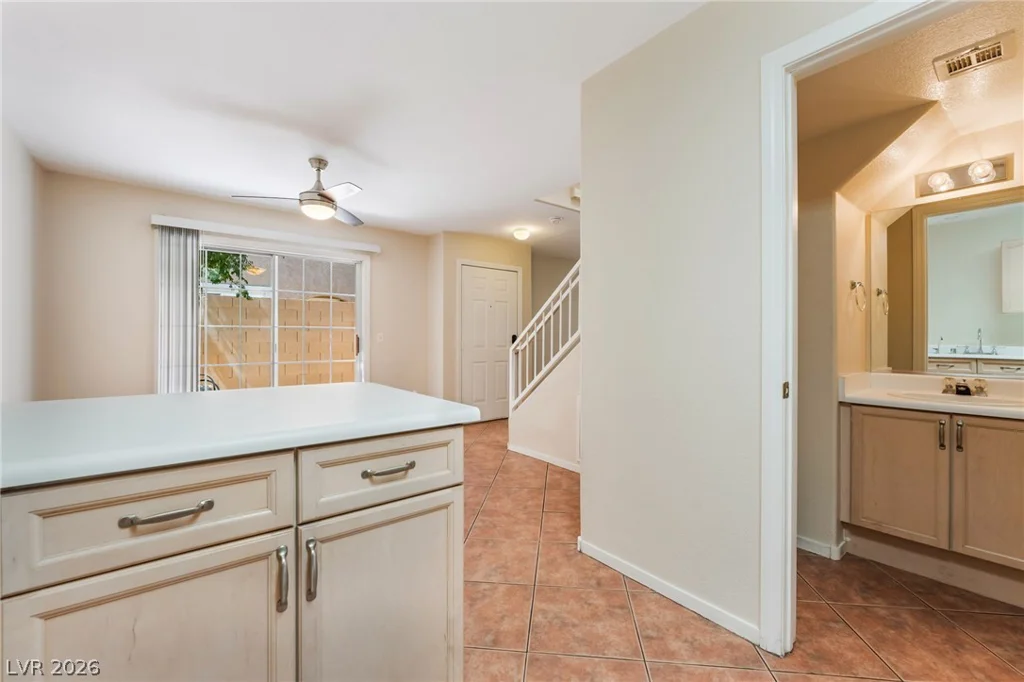9648 Lame Horse, Las Vegas, NV 89123