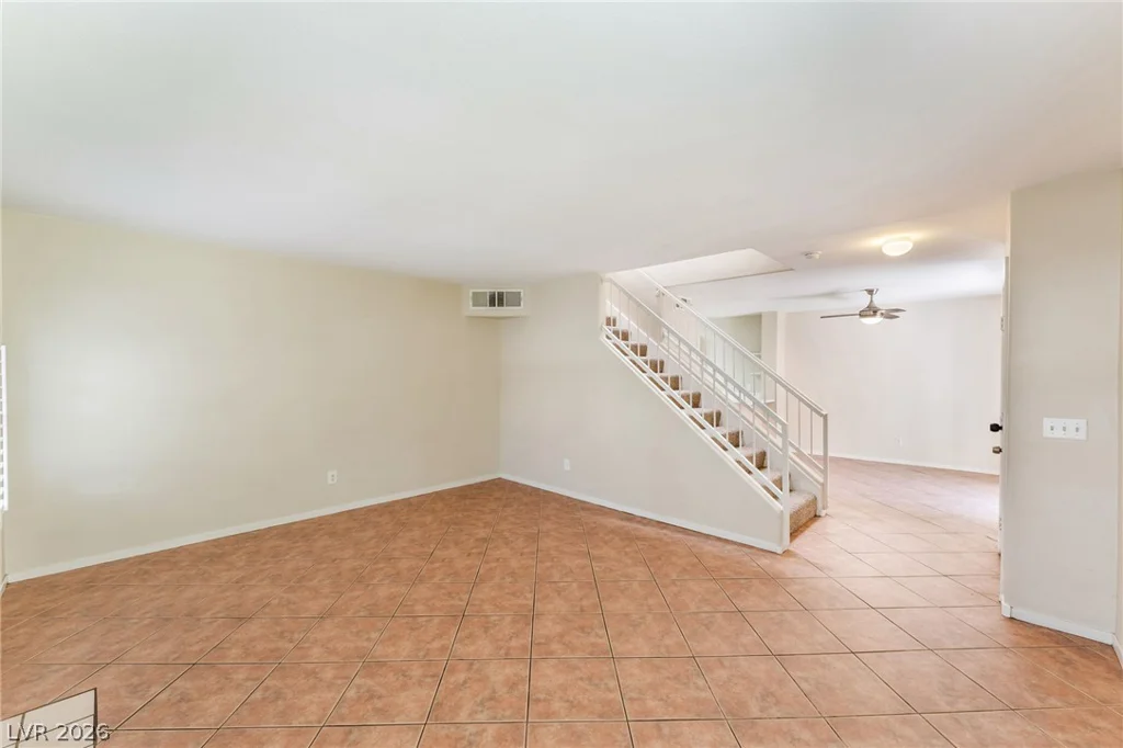 9648 Lame Horse, Las Vegas, NV 89123