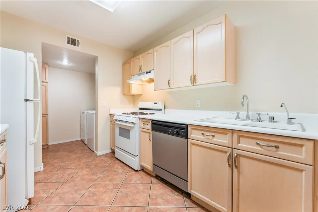 9648 Lame Horse, Las Vegas, NV 89123