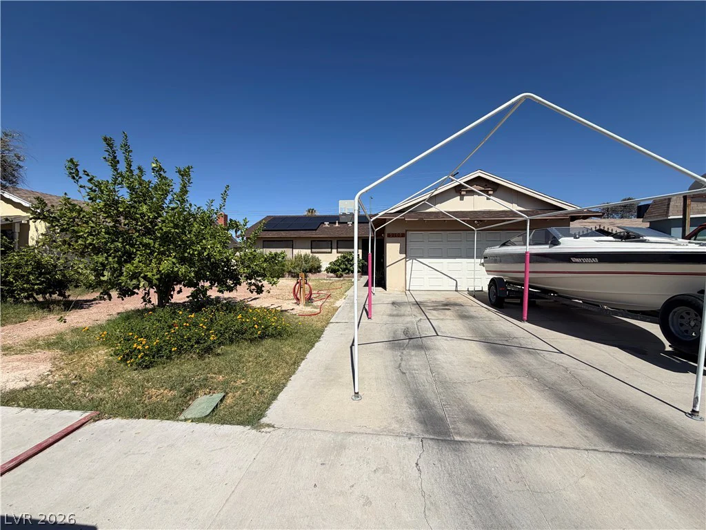 2105 El Greco, Las Vegas, NV 89102