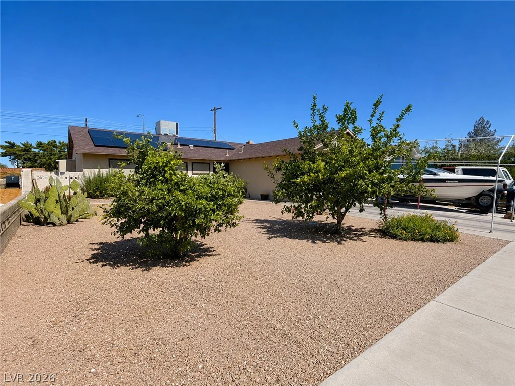 2105 El Greco, Las Vegas, NV 89102